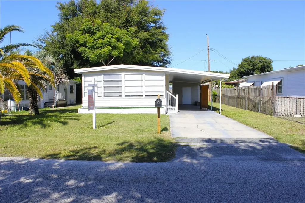 1845 Dixie Lane Holiday FL 34690