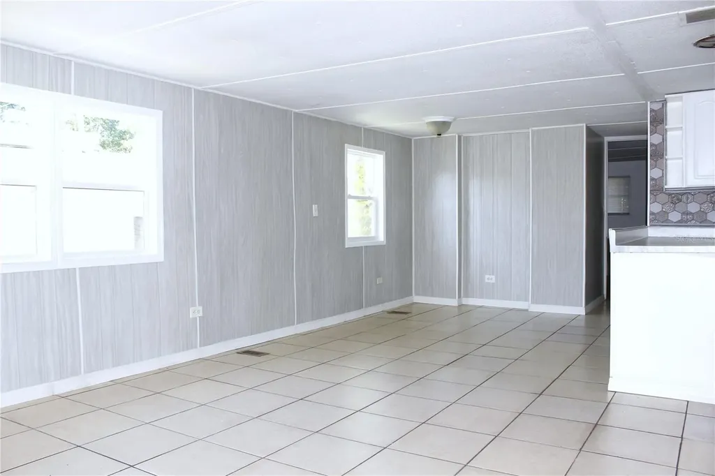 1845 Dixie Lane Holiday FL 34690