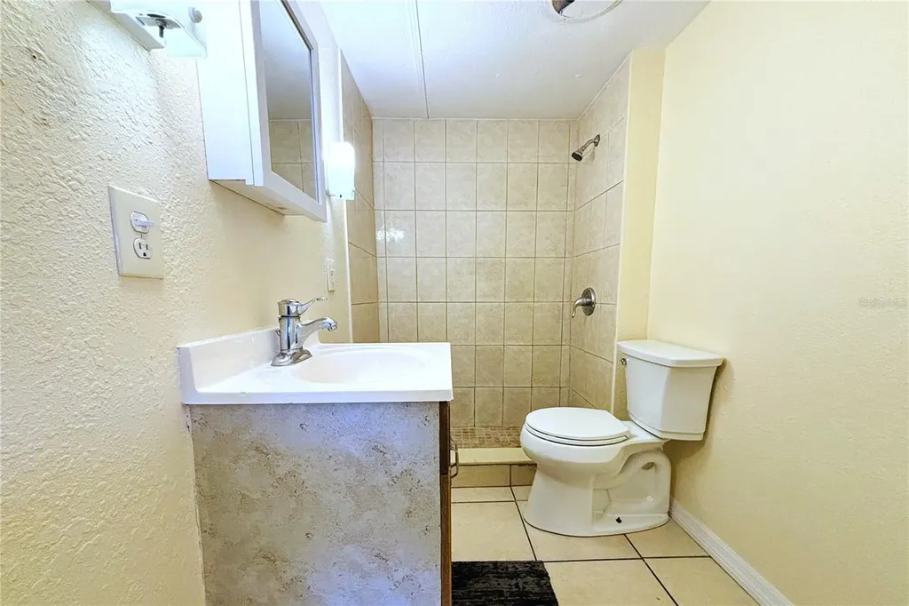 1845 Dixie Lane Holiday FL 34690