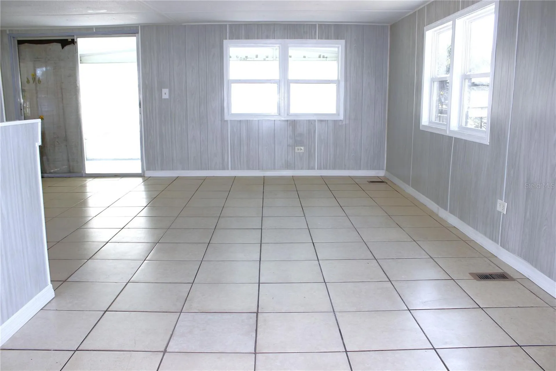 1845 Dixie Lane Holiday FL 34690