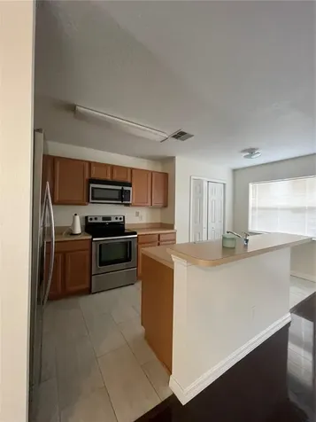 636 Cresting Oak Circle Orlando FL 32824
