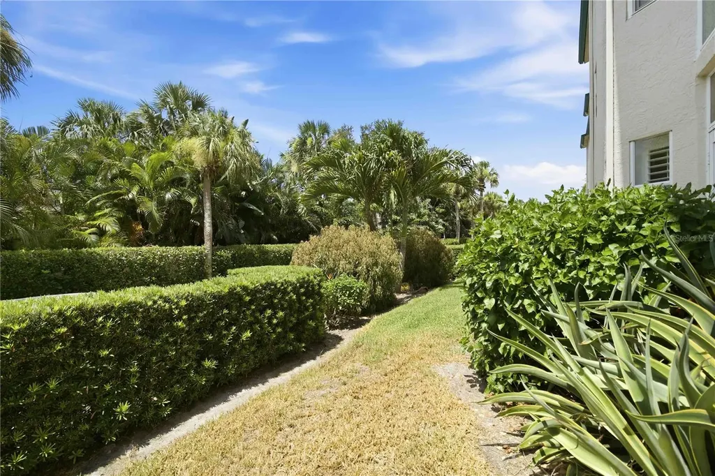 7301 29th Avenue Dr W Bradenton FL 34209