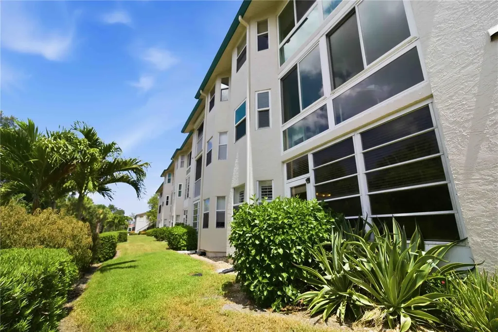 7301 29th Avenue Dr W Bradenton FL 34209