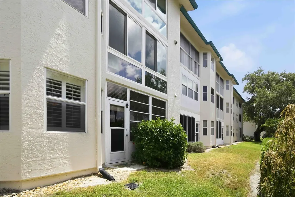 7301 29th Avenue Dr W Bradenton FL 34209