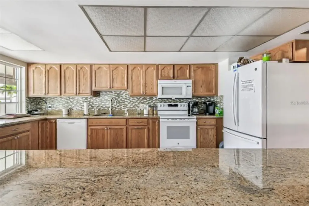7301 29th Avenue Dr W Bradenton FL 34209