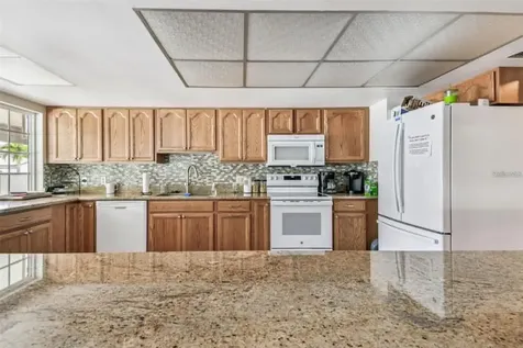 7301 29th Avenue Dr W Bradenton FL 34209