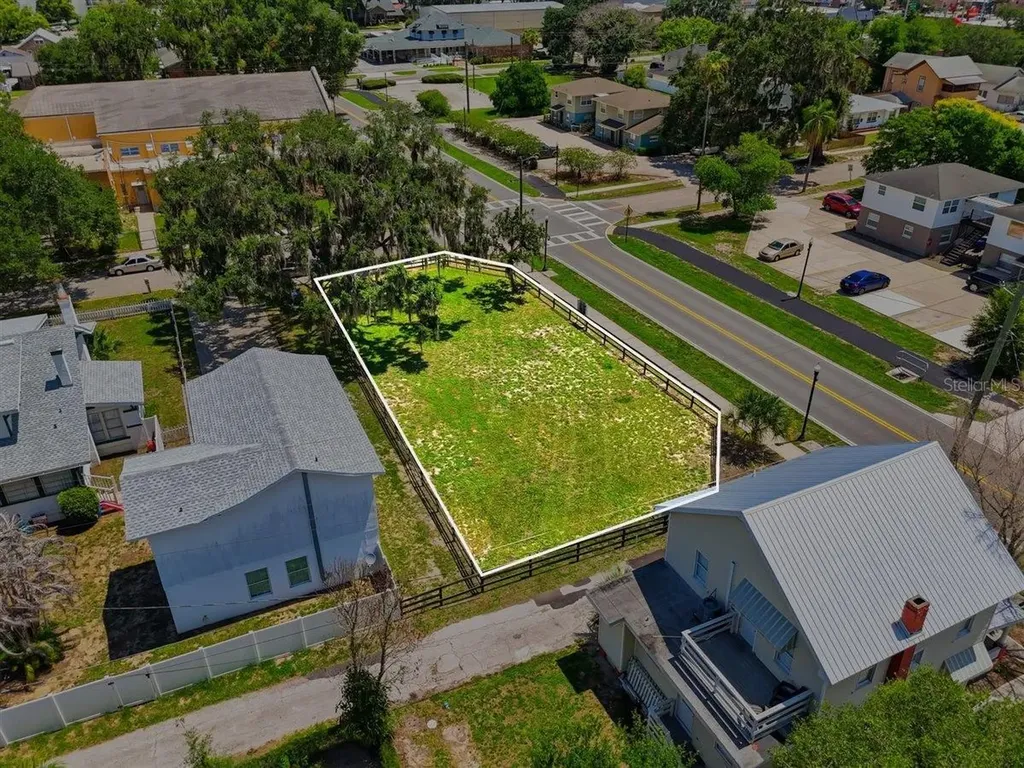 702 Avenue A Winter Haven FL 33880