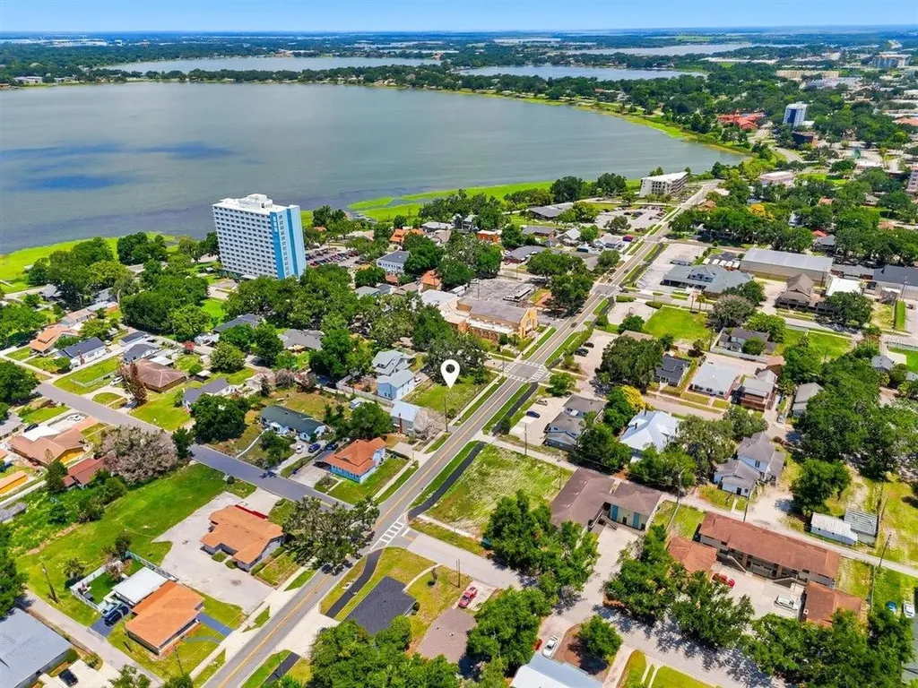 702 Avenue A Winter Haven FL 33880
