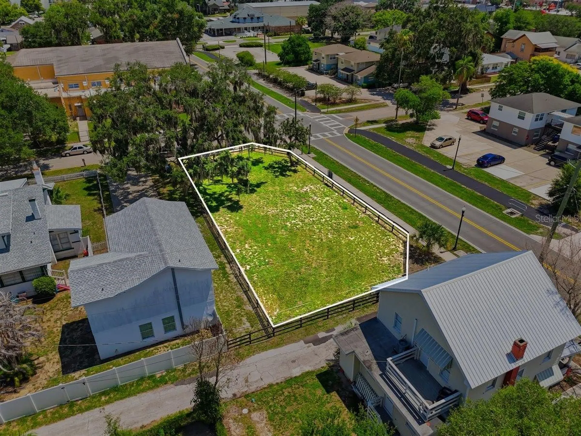 702 Avenue A Winter Haven FL 33880