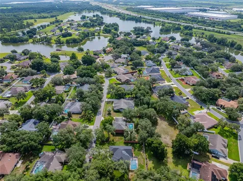 1749 Lady Bowers Trail Lakeland FL 33809