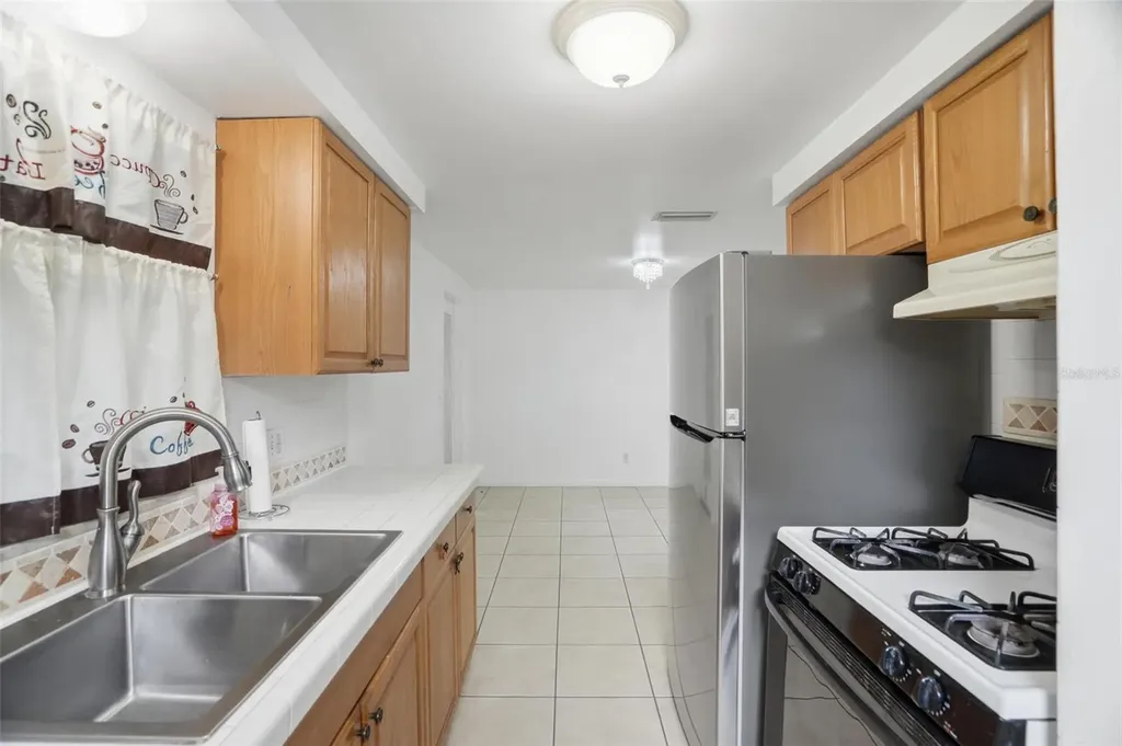 8855 53rd Way N Pinellas Park FL 33782