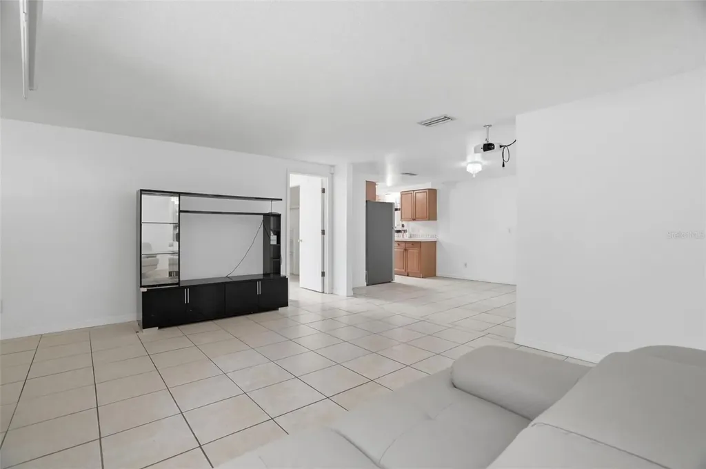 8855 53rd Way N Pinellas Park FL 33782