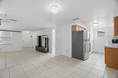 8855 53rd Way N Pinellas Park FL 33782