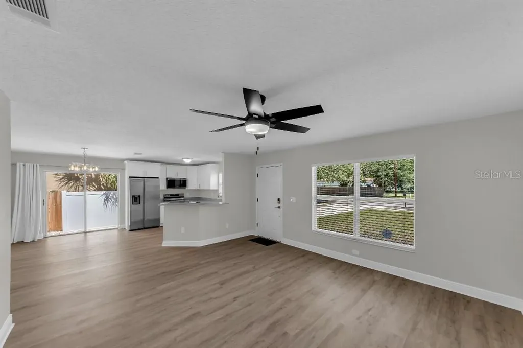 3821 E Norfolk Street Tampa FL 33604