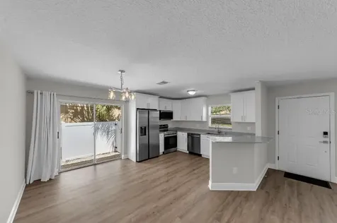 3821 E Norfolk Street Tampa FL 33604