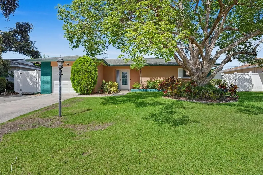 2061 Fair Oak Drive Clearwater FL 33763