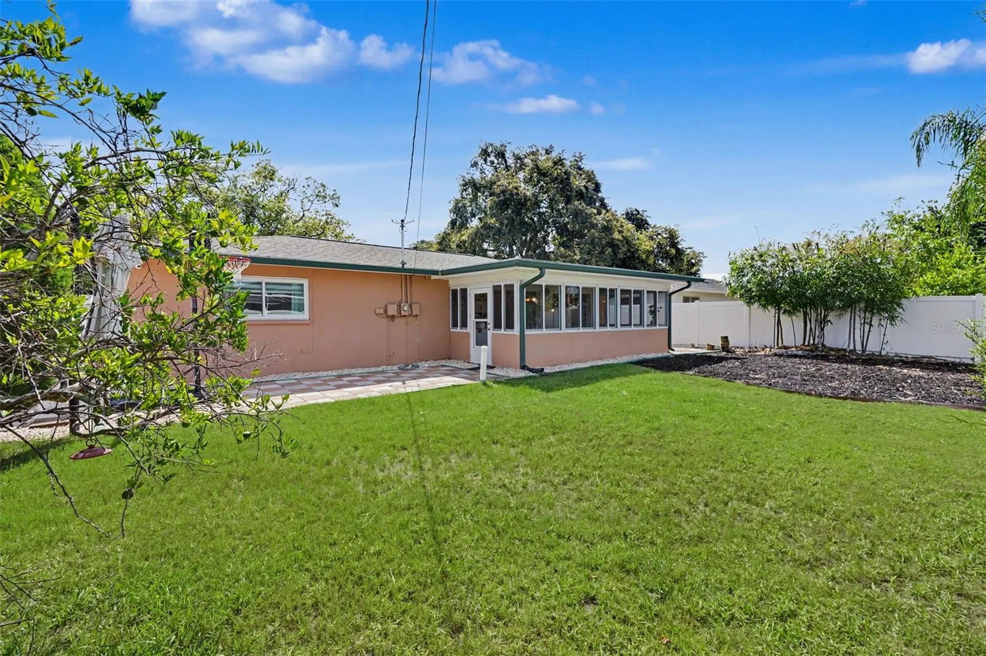 2061 Fair Oak Drive Clearwater FL 33763