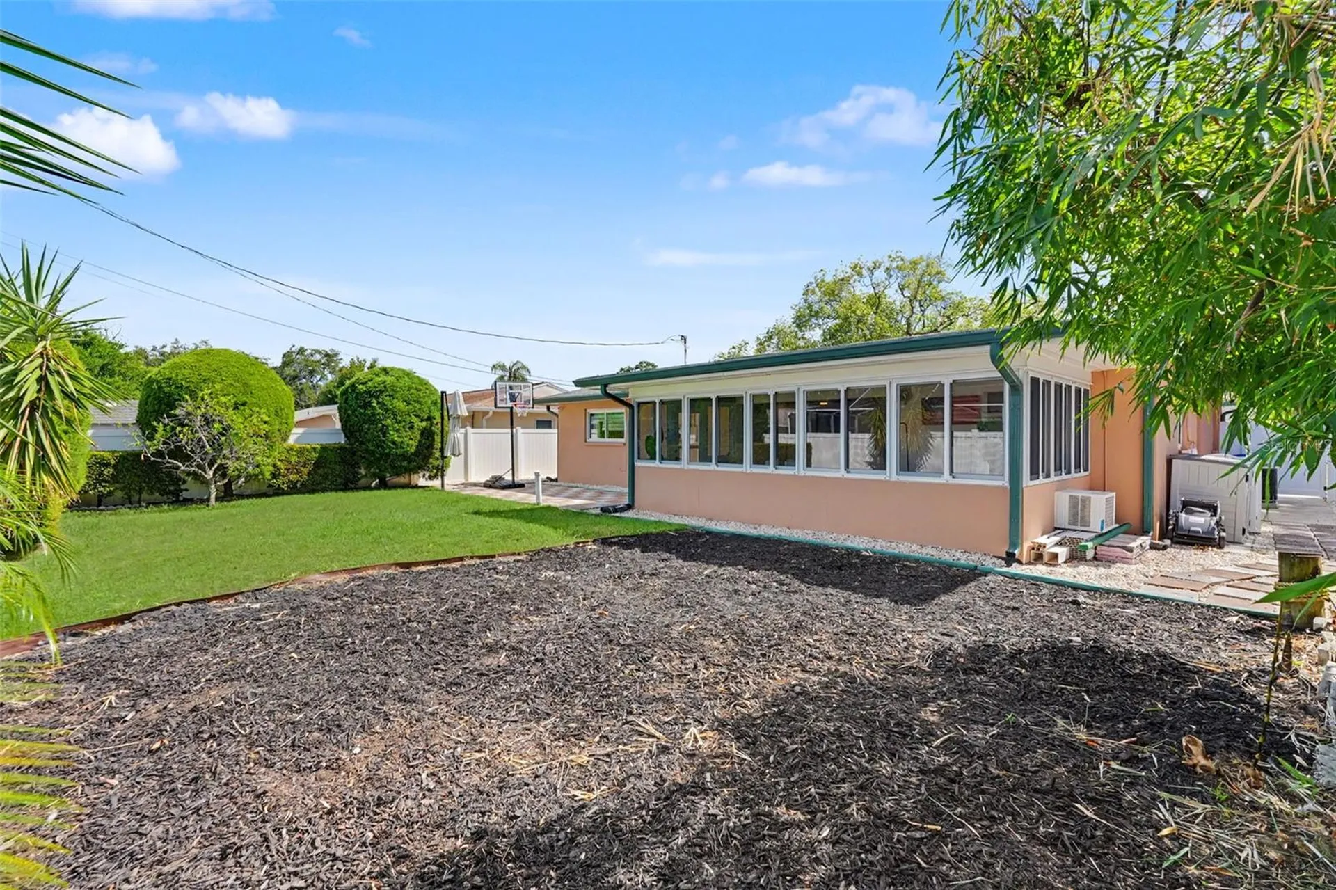 2061 Fair Oak Drive Clearwater FL 33763
