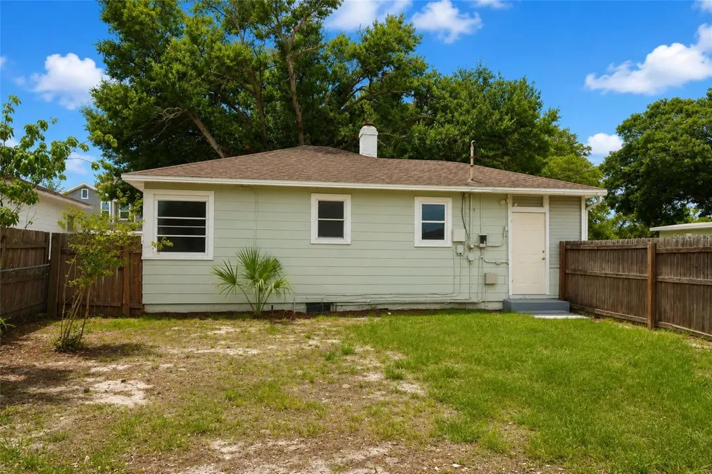 3725 18th Street N St Petersburg FL 33713