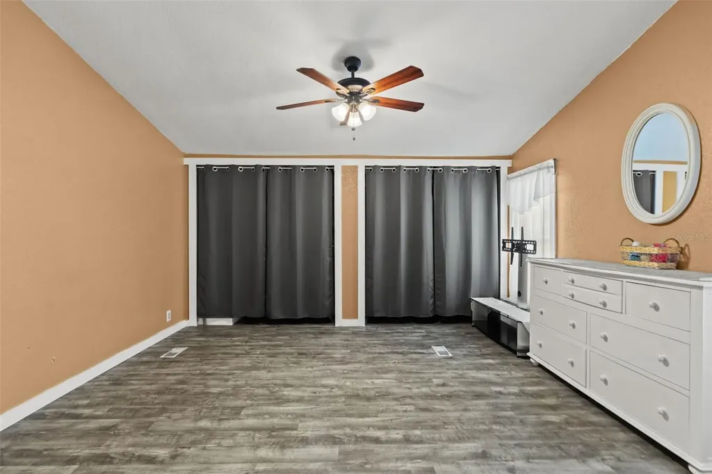 7876 Ridge Road Weeki Wachee FL 34613