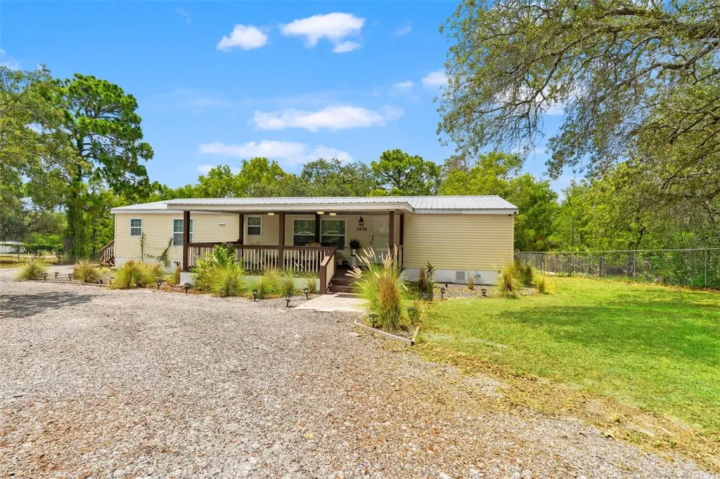 7876 Ridge Road Weeki Wachee FL 34613