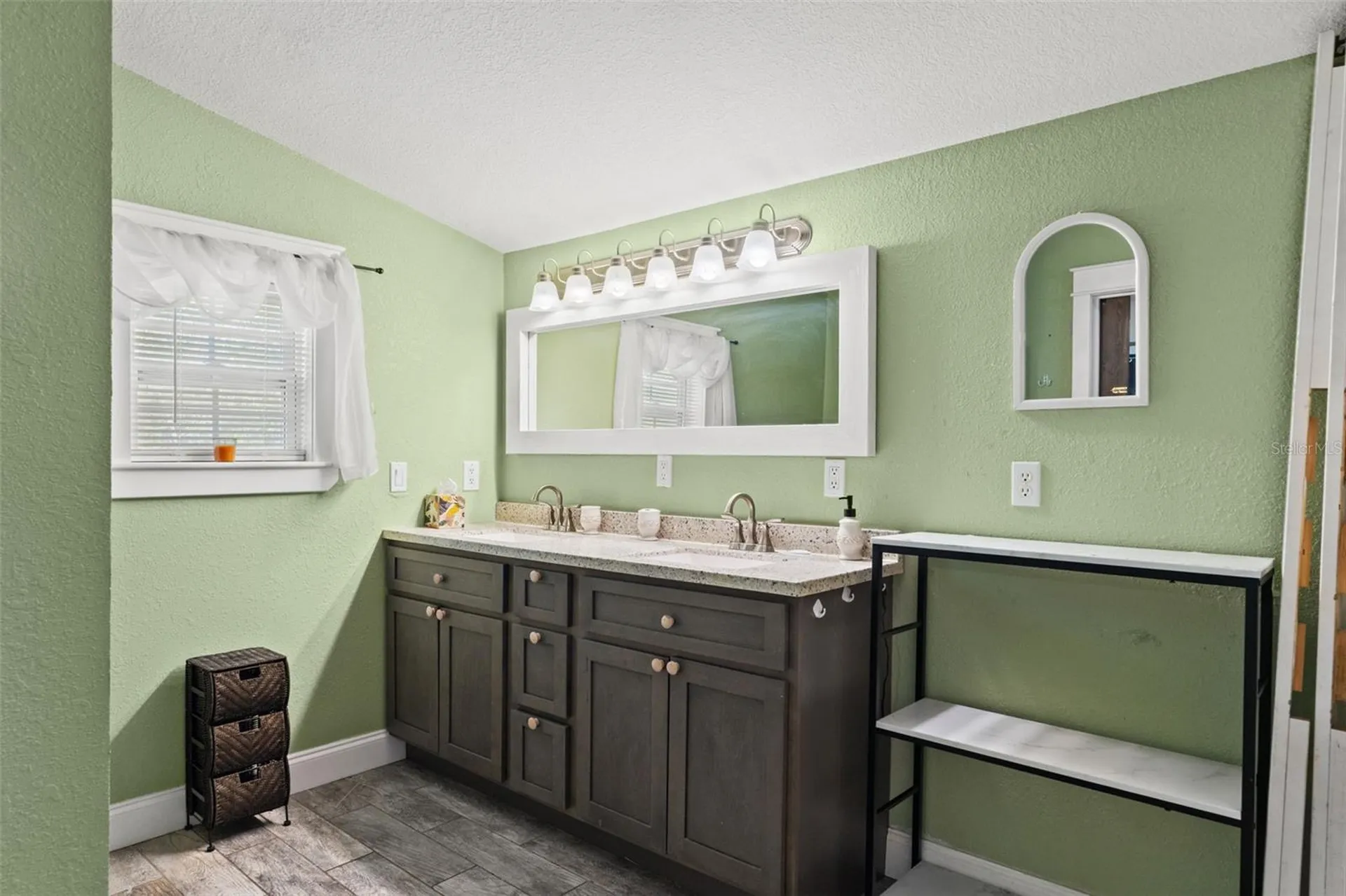 7876 Ridge Road Weeki Wachee FL 34613