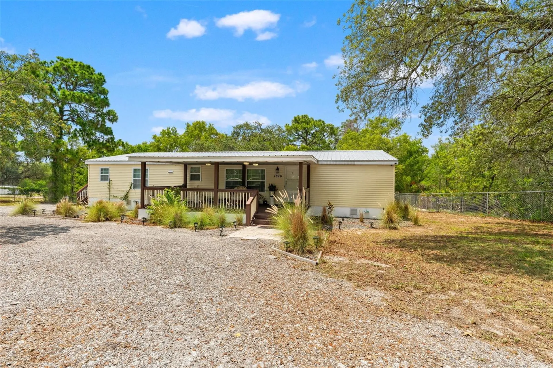 7876 Ridge Road Weeki Wachee FL 34613