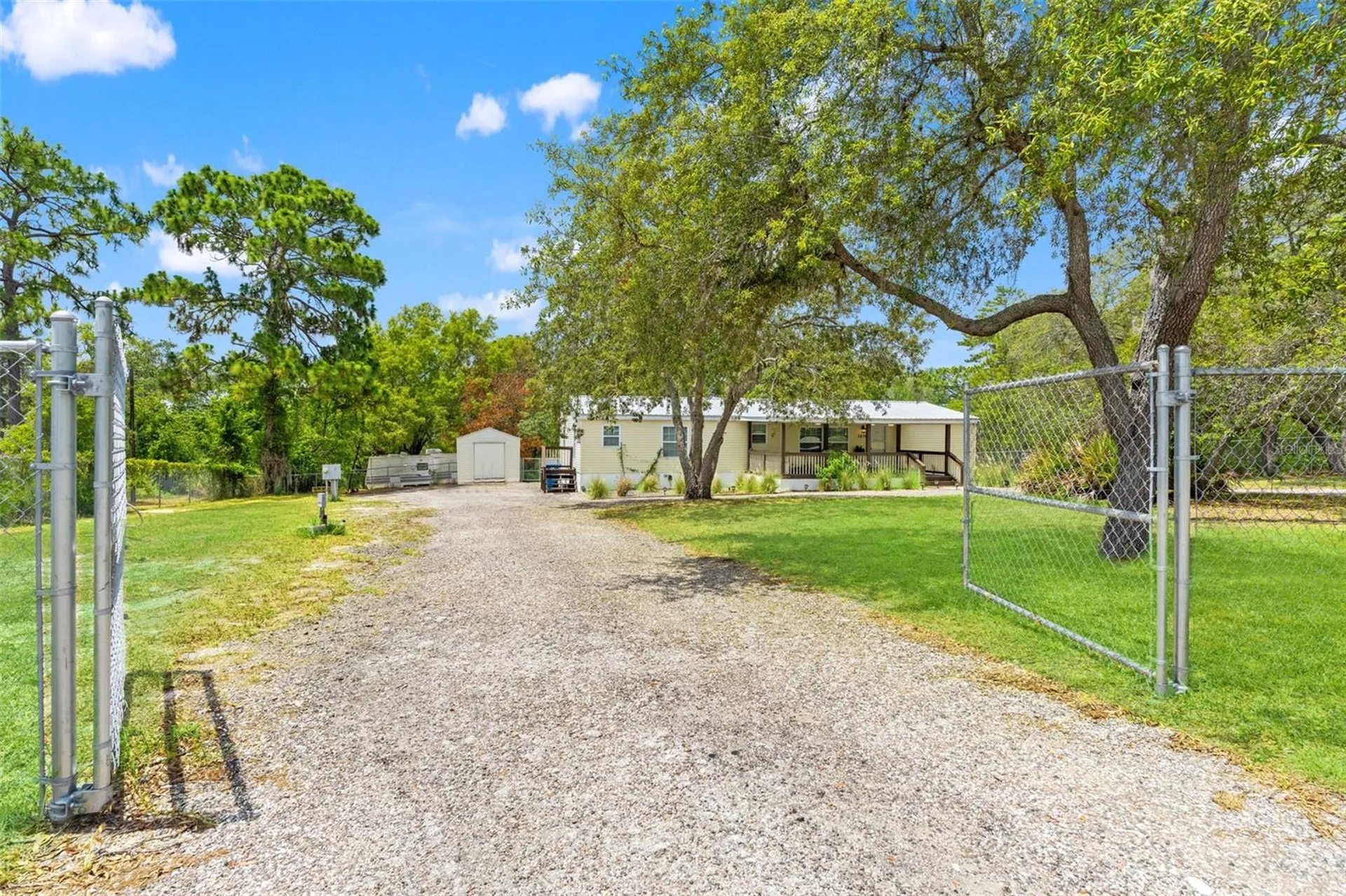 7876 Ridge Road Weeki Wachee FL 34613