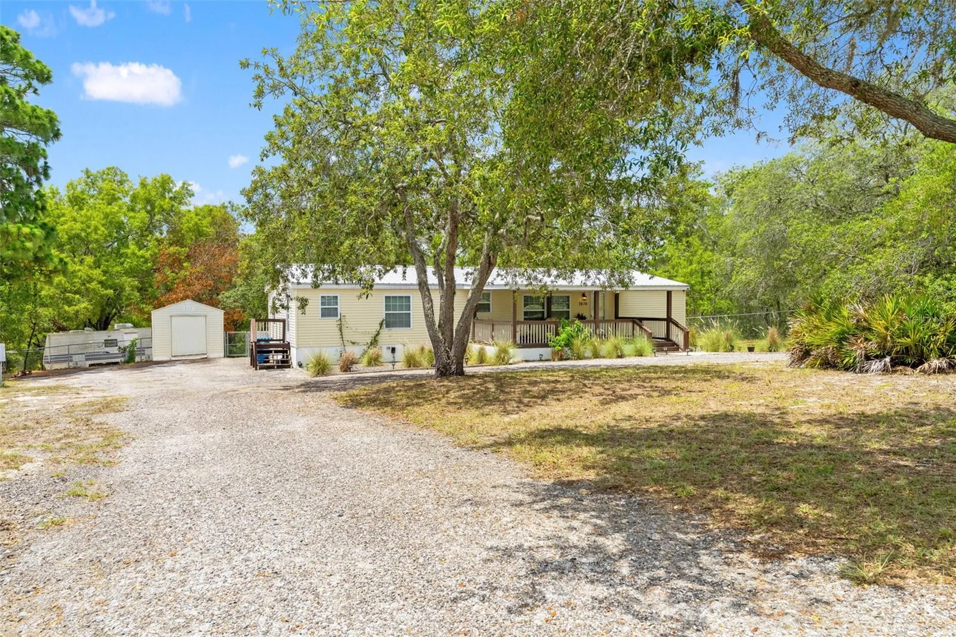 7876 Ridge Road Weeki Wachee FL 34613