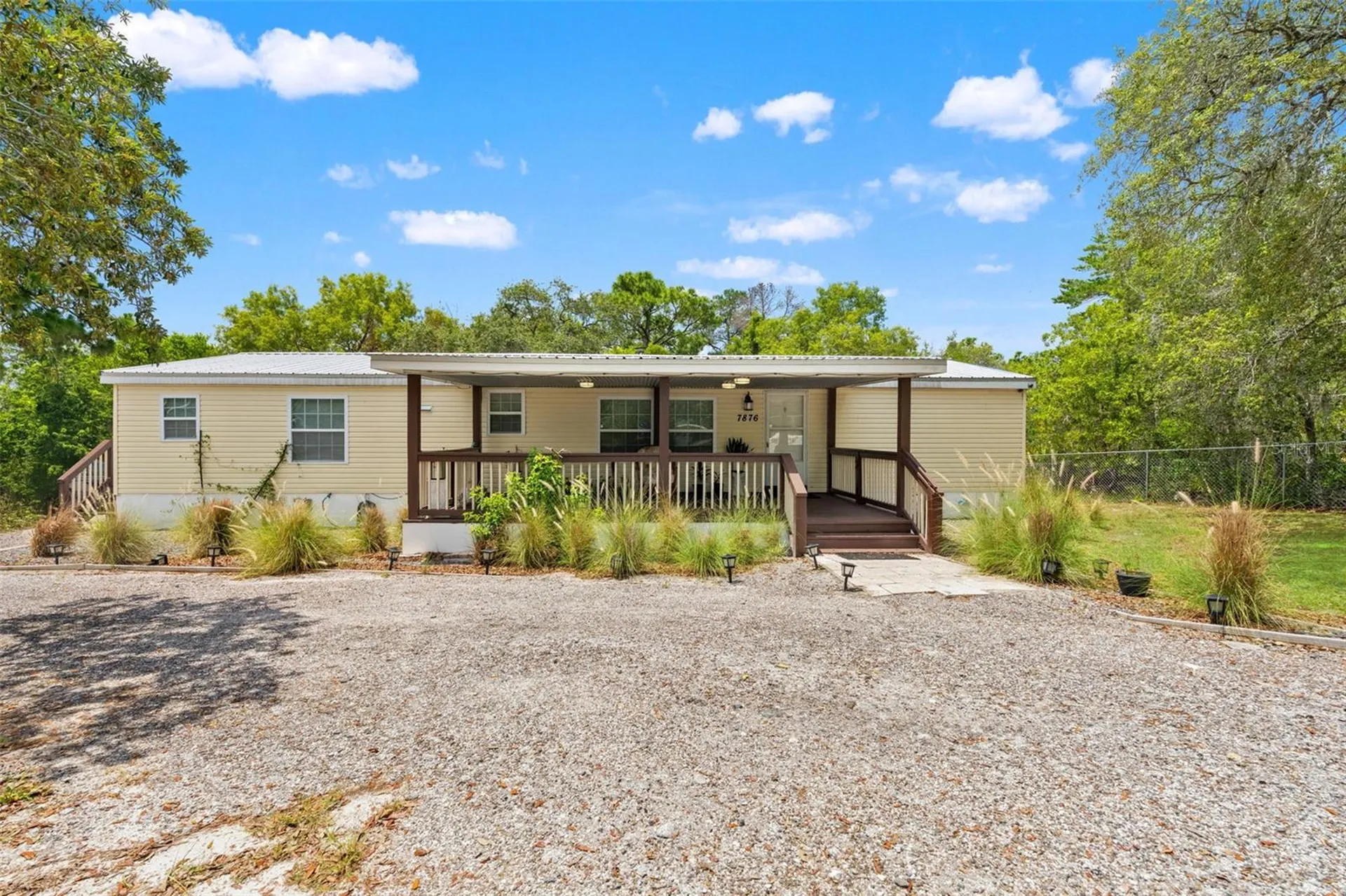 7876 Ridge Road Weeki Wachee FL 34613