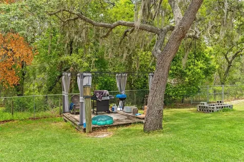 7876 Ridge Road Weeki Wachee FL 34613