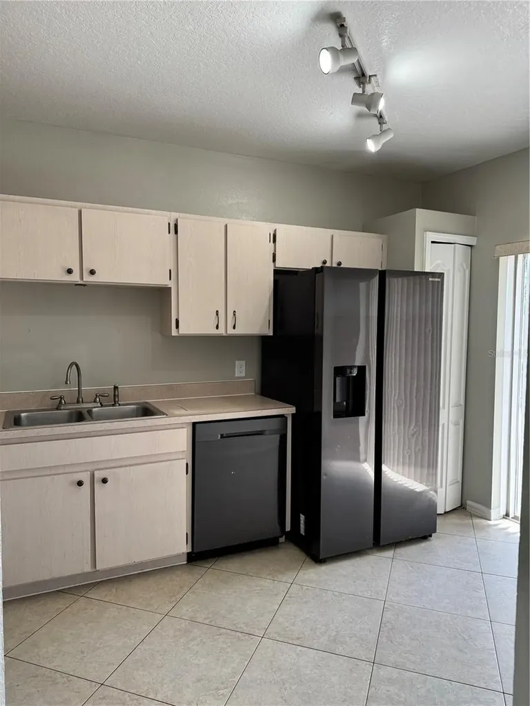 18006 Birdwater Drive Tampa FL 33647