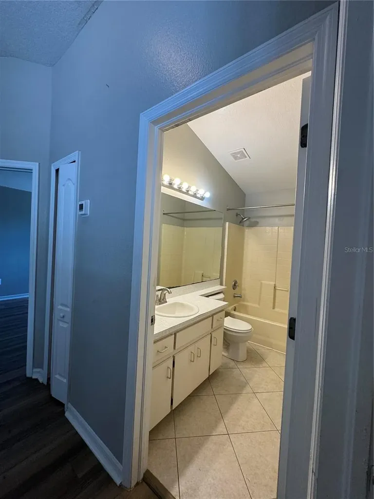 18006 Birdwater Drive Tampa FL 33647