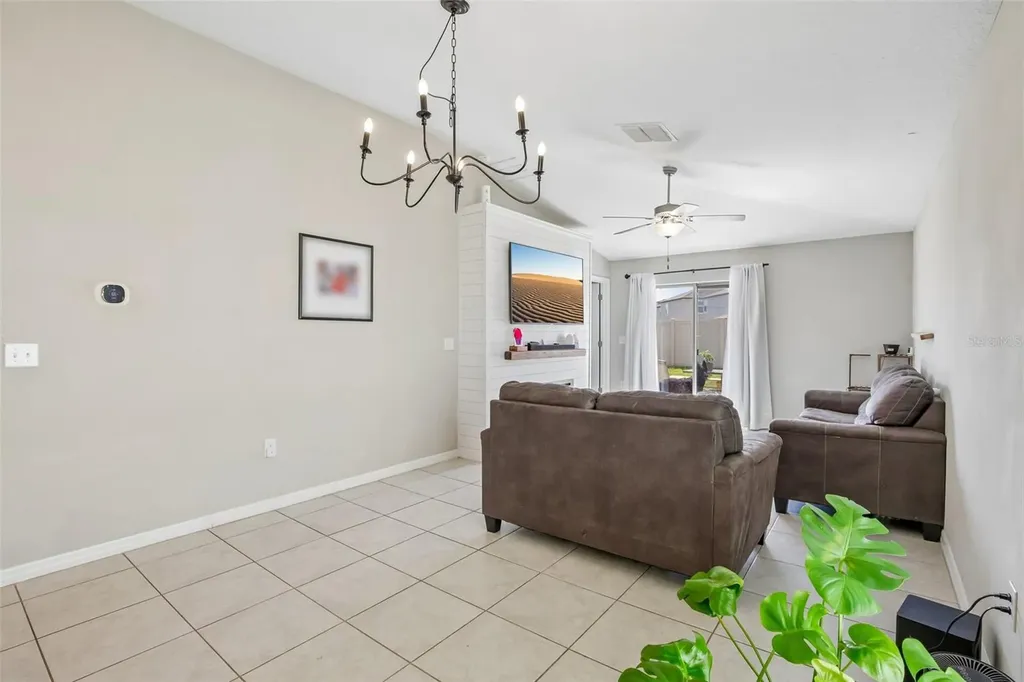 9415 Lemon Drop Loop Sun City Center FL 33573