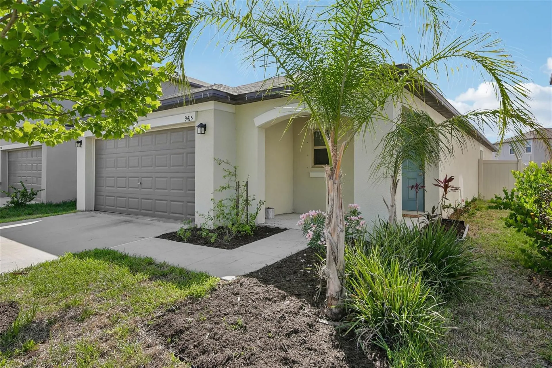 9415 Lemon Drop Loop Sun City Center FL 33573