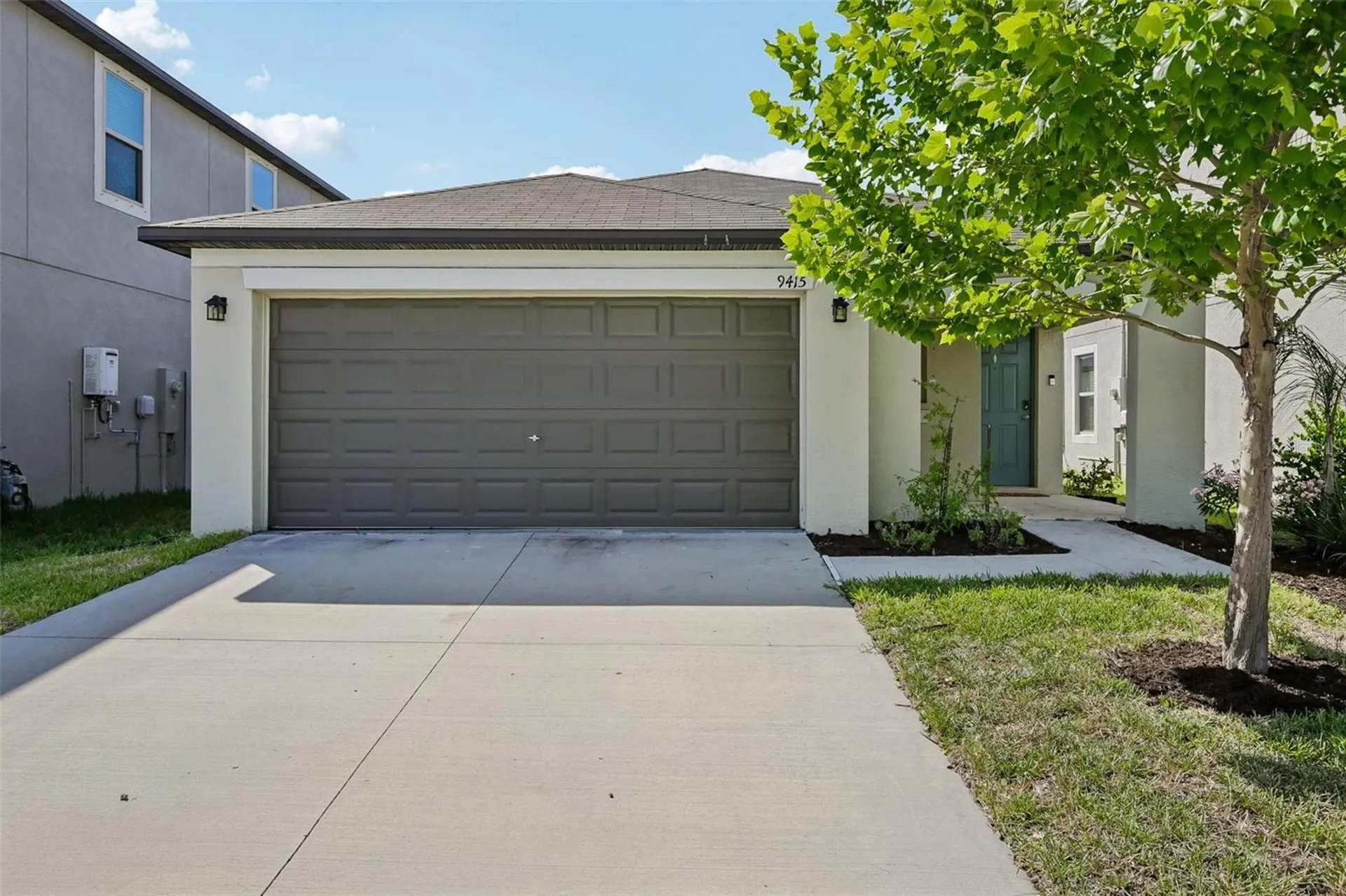 9415 Lemon Drop Loop Sun City Center FL 33573