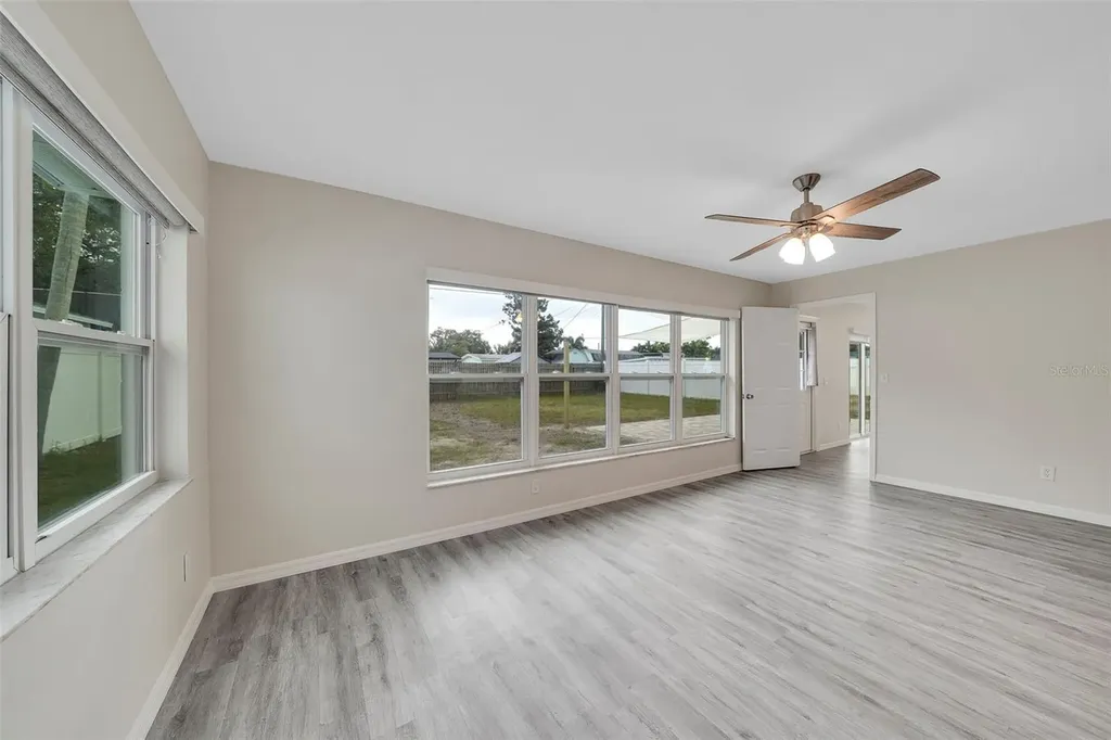 4550 16th Avenue N St Petersburg FL 33713