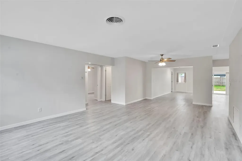 4550 16th Avenue N St Petersburg FL 33713