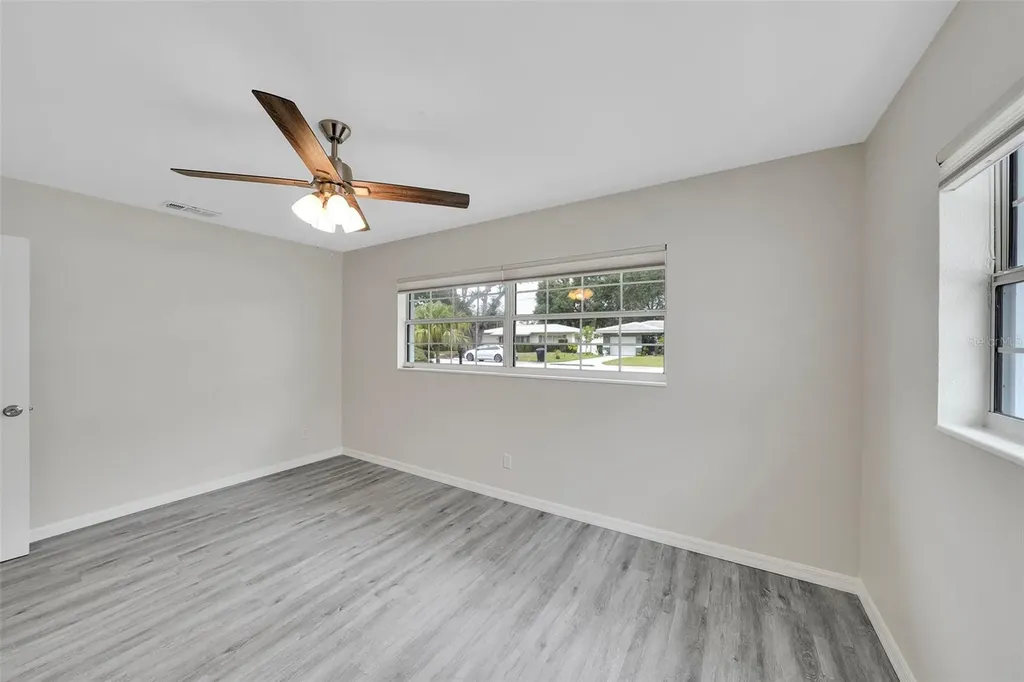 4550 16th Avenue N St Petersburg FL 33713
