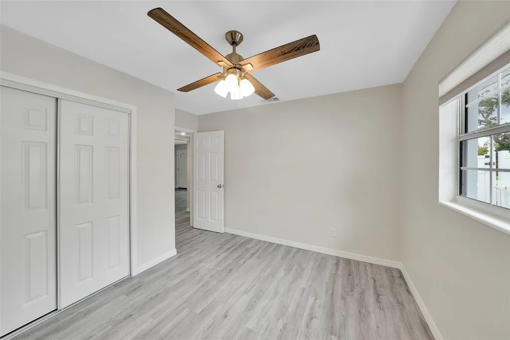4550 16th Avenue N St Petersburg FL 33713