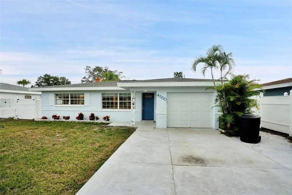 4550 16th Avenue N St Petersburg FL 33713