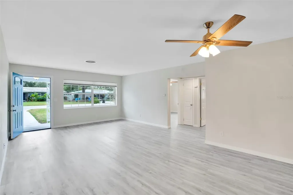 4550 16th Avenue N St Petersburg FL 33713