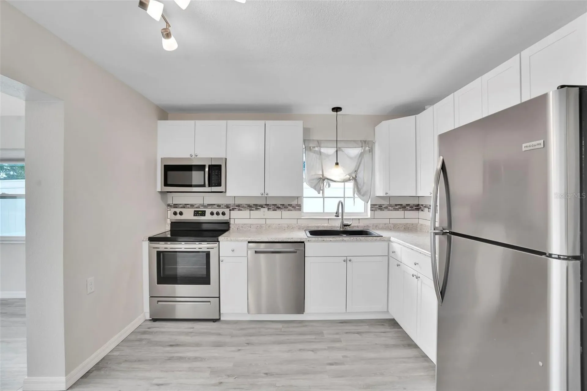 4550 16th Avenue N St Petersburg FL 33713