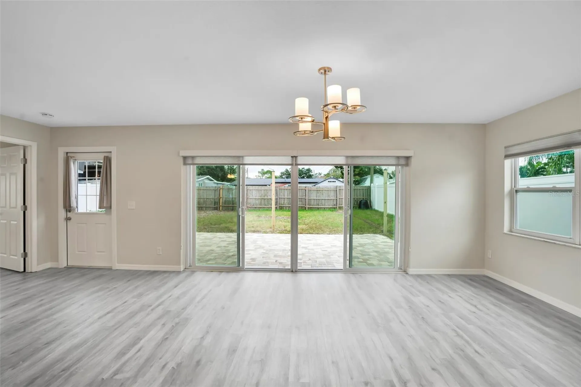 4550 16th Avenue N St Petersburg FL 33713