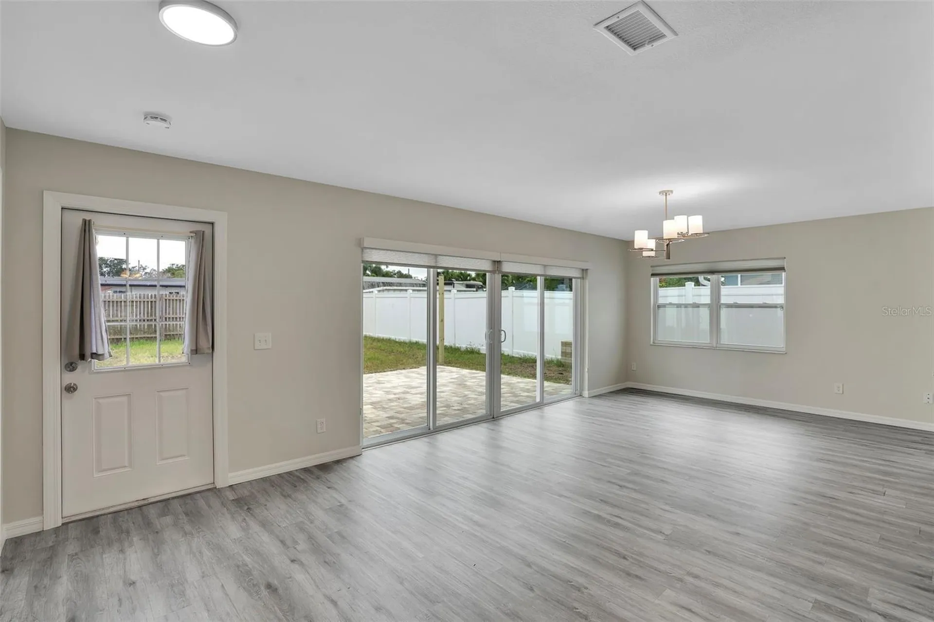 4550 16th Avenue N St Petersburg FL 33713