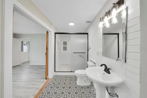 4550 16th Avenue N St Petersburg FL 33713
