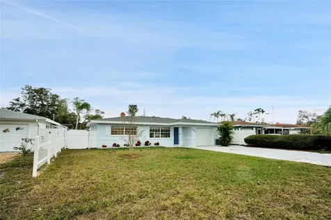 4550 16th Avenue N St Petersburg FL 33713