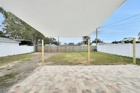 4550 16th Avenue N St Petersburg FL 33713
