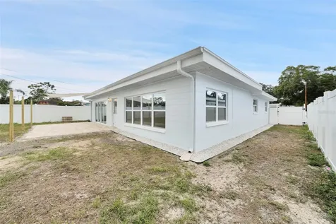 4550 16th Avenue N St Petersburg FL 33713
