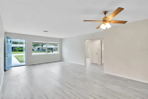 4550 16th Avenue N St Petersburg FL 33713